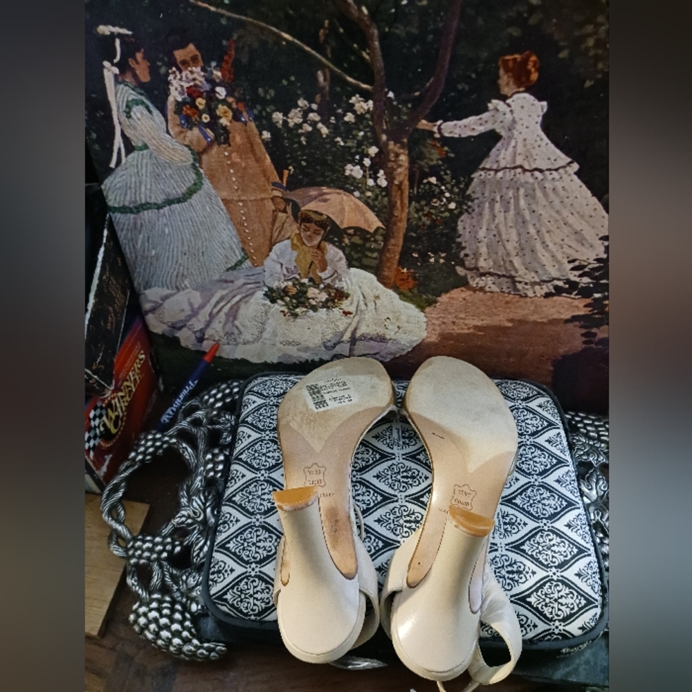 Get These New Donna Karan Now From ITALY. 🇮🇹 🇮🇹 Like New!!! 👠👠 Nice 🎁 💝 - Picture 7 of 8